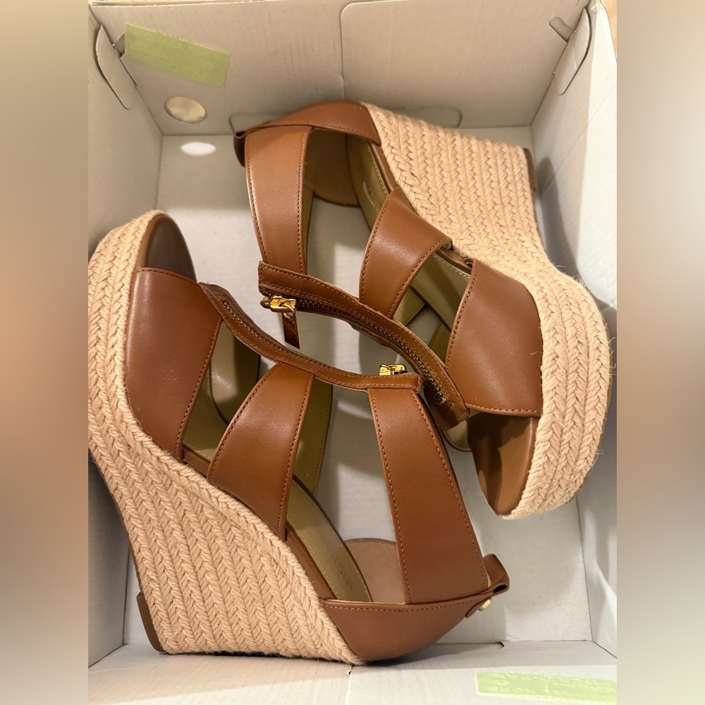 MICHAEL KORS DAMITA Wedge Sandal Brown Size 7 New in Box final price - Picture 2 of 6